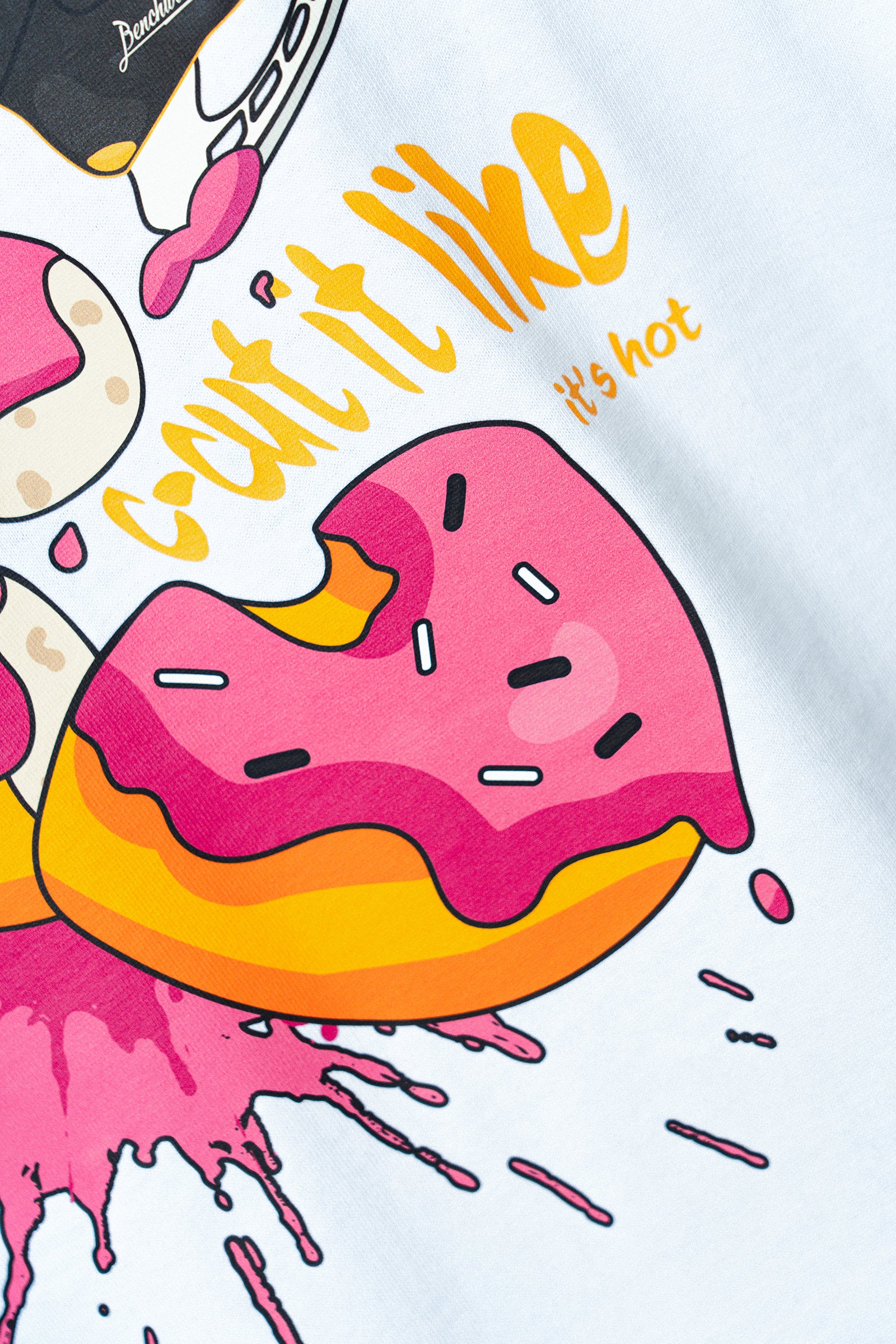 c-cut it like it's hot - oversized white tee