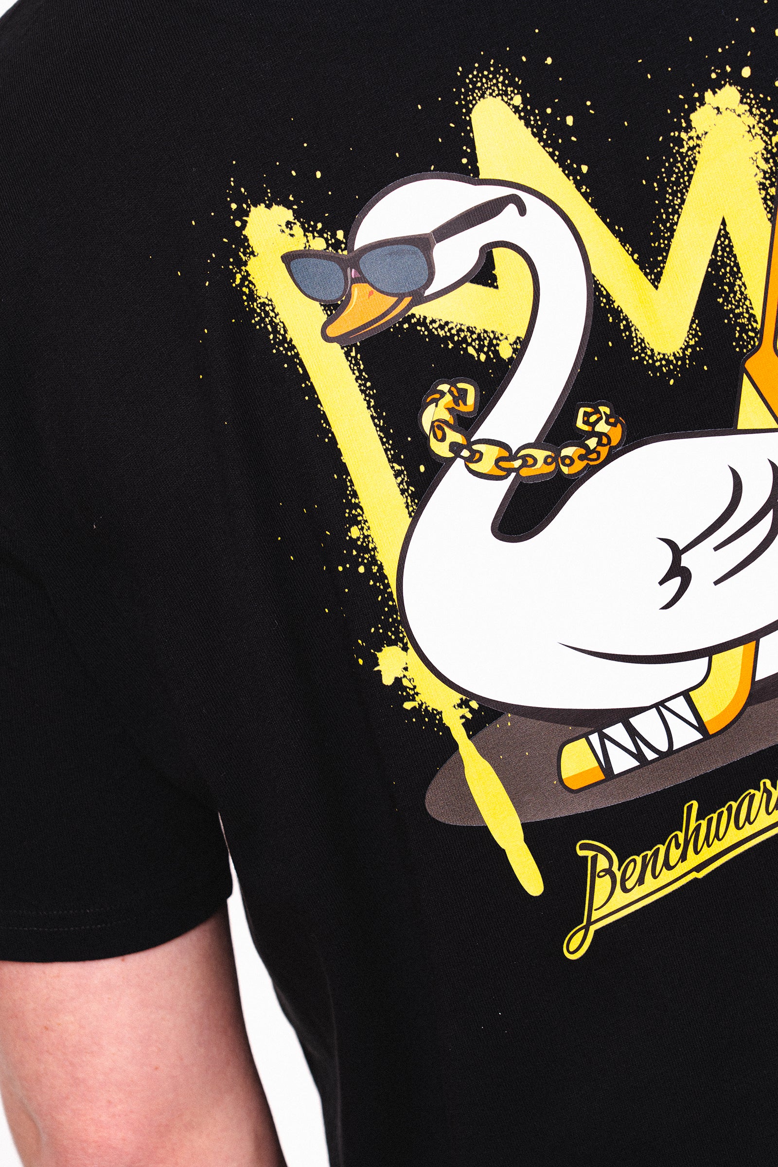 swagger goalie swan - black oversized tee